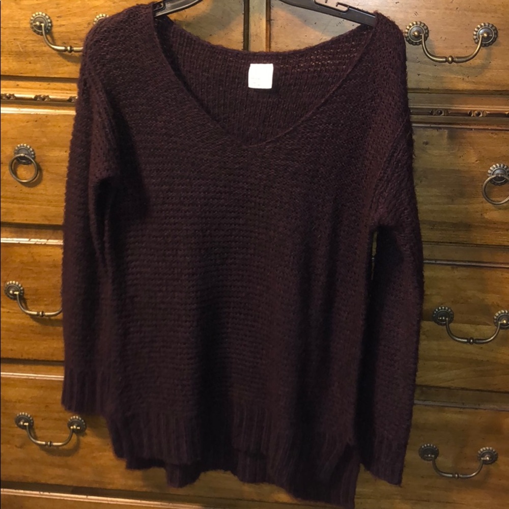Maroon sweater